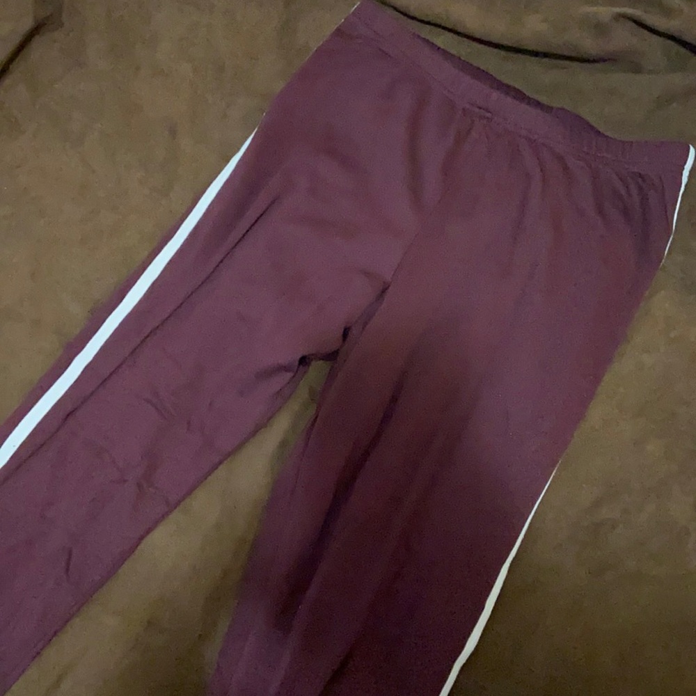Super soft purple athletic leggings